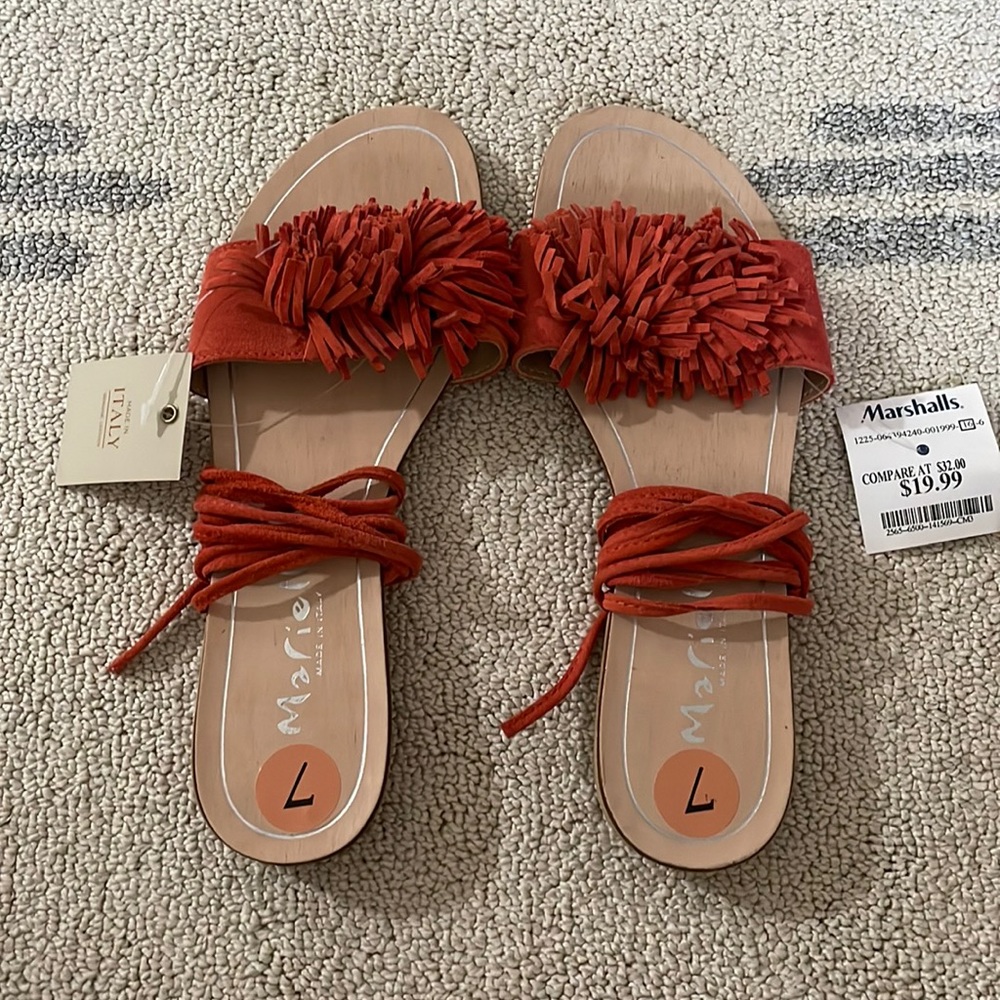CORAL FLAT SANDALS WITH STRAP